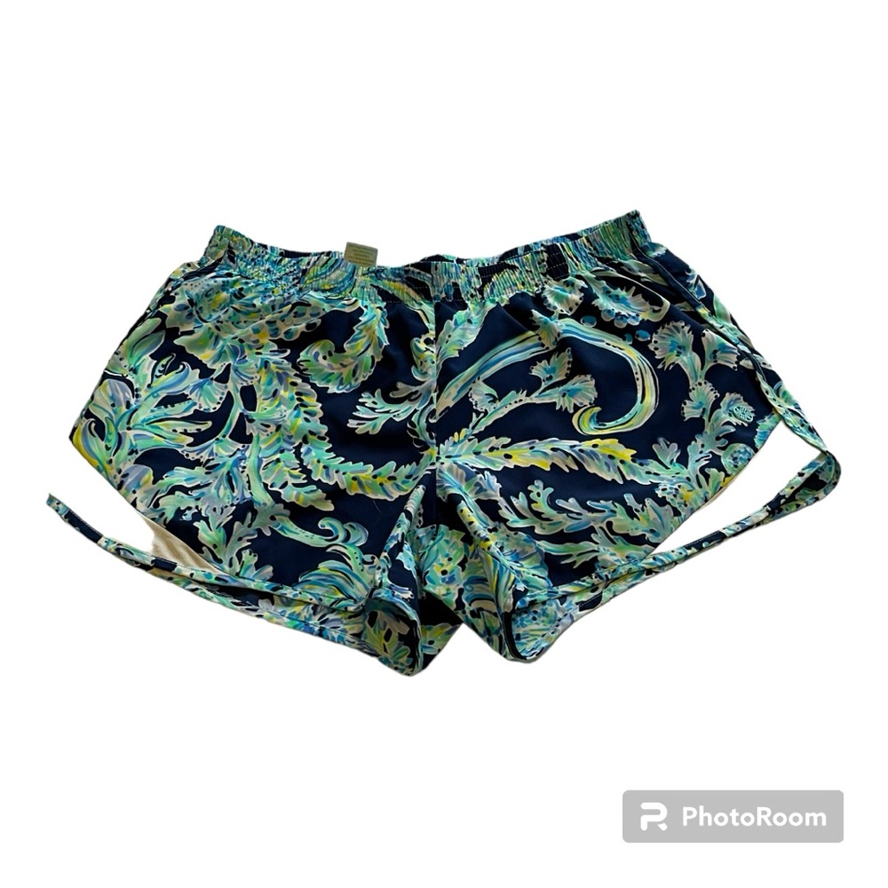 MOVING SALE: Blue Lilly Pulitzer Luxletic size small shorts